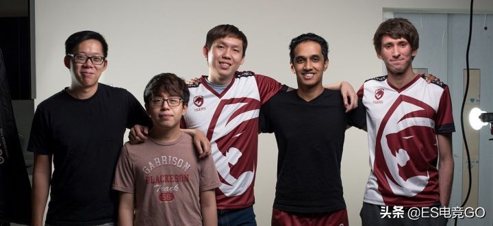 电竞早报：一方水土Gank一方人；床神和Gabbi素质拉满