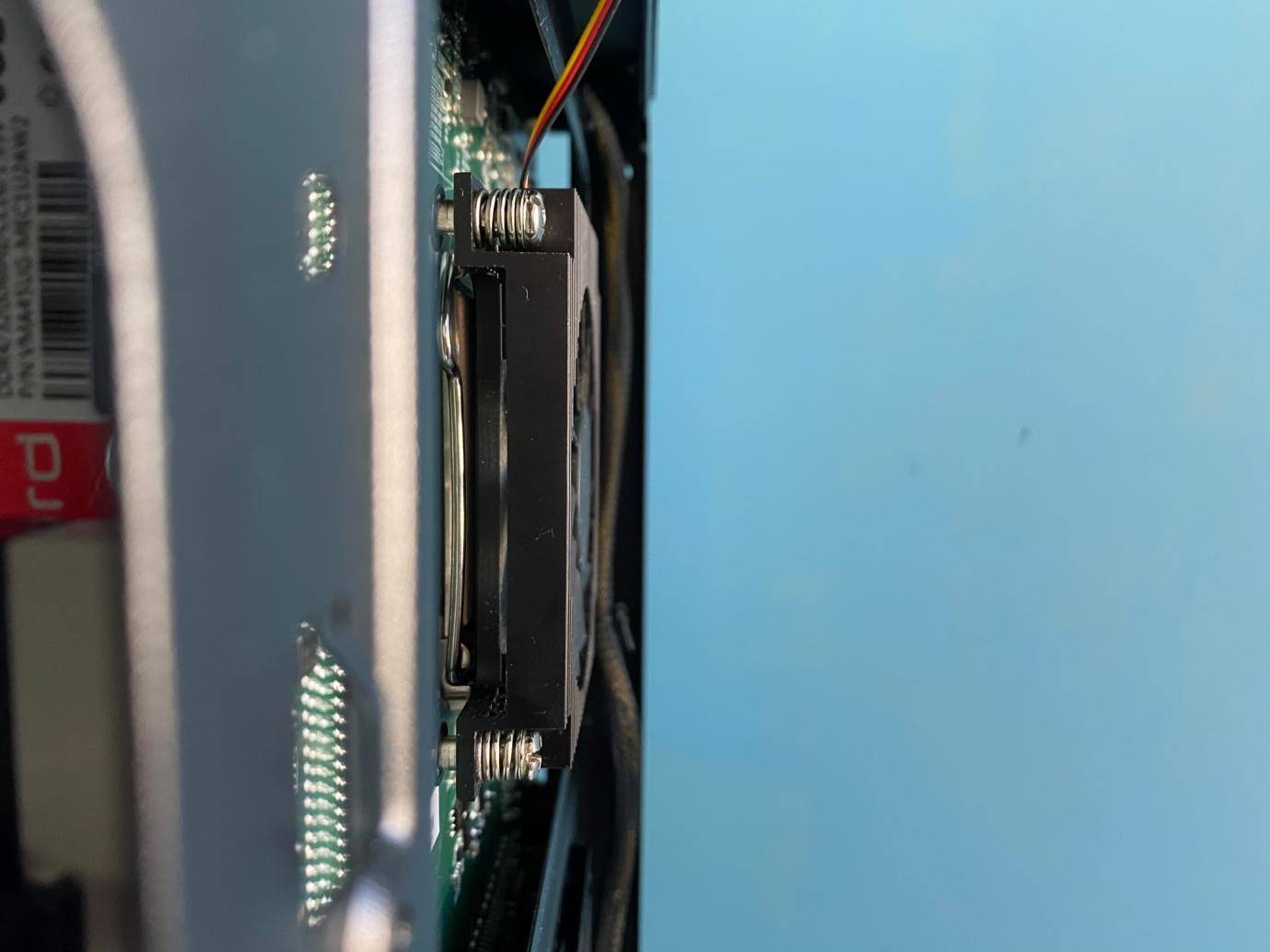 cpu可以装在任何主板上吗,cpu只要插在主板上就不用拔了吧