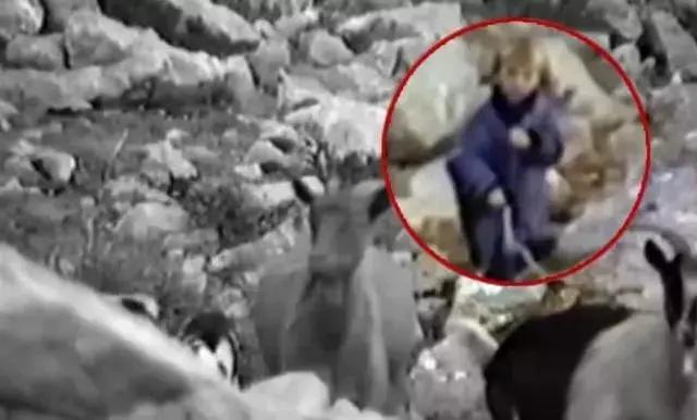 防空洞里踢出来的金球奖新人他只有一个爱好：踢球