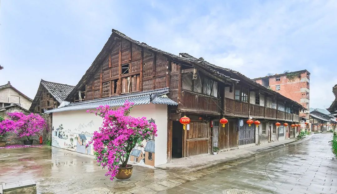 天气转好，快去峨眉这个宝藏小镇感受慢生活