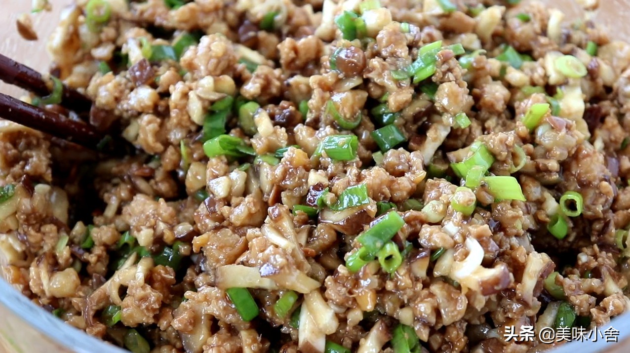 怎么蒸包子不塌陷不回缩,韭菜蒸包子不塌陷不回缩的好方法