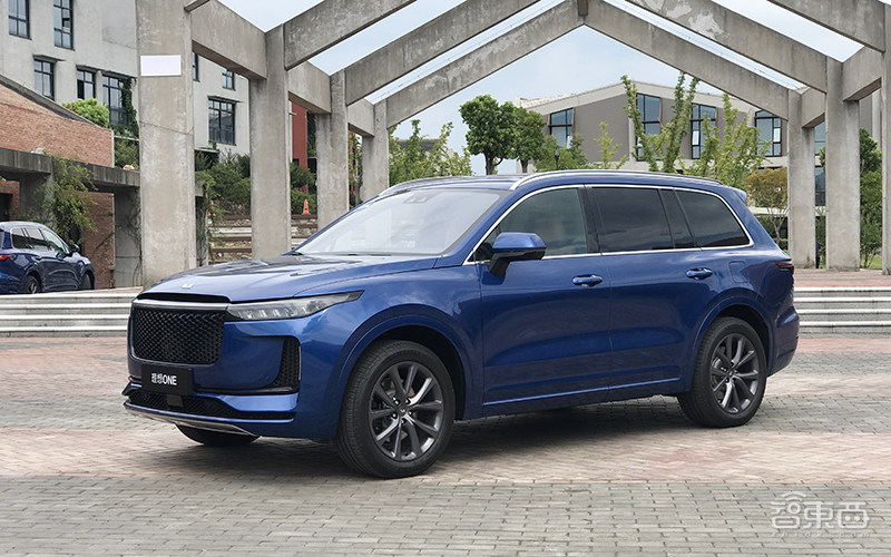 理想one换1.5t增程器最新试驾视频,理想one与汽油车提速对比