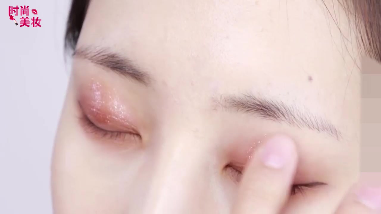 化妆的正确步骤初学者简单视频,化妆技巧初学化妆视频