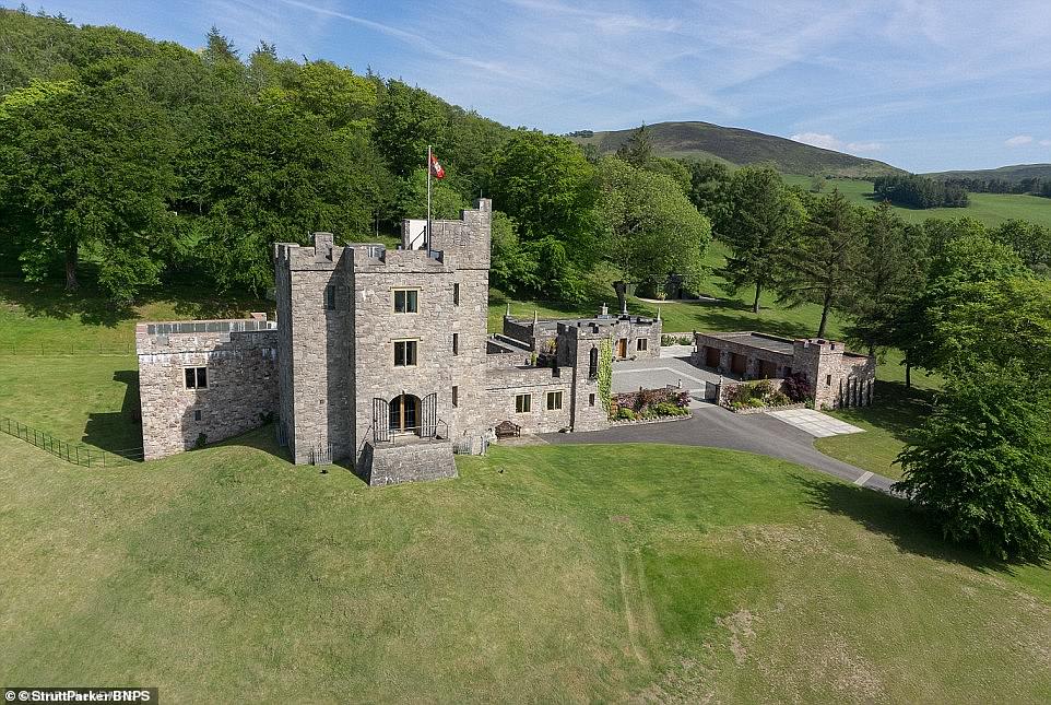 英国威尔士城堡,威尔士中世纪城堡出售