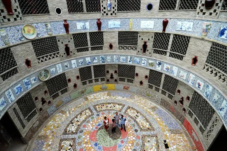 91岁老奶奶打造一座千年瓷宫,80岁老人打造千年瓷宫在哪