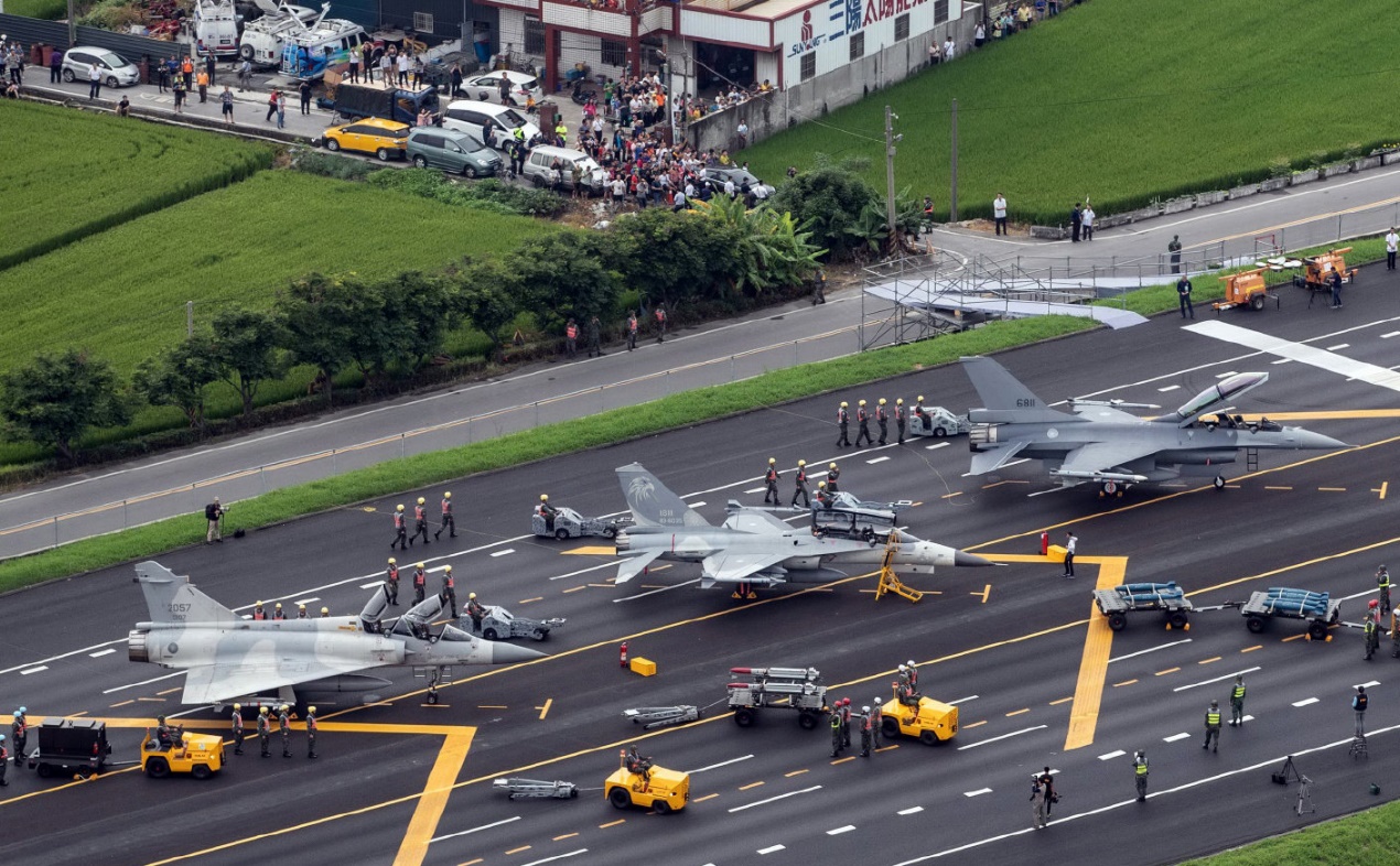 飞了40年的飞机,飞了40几年的飞机