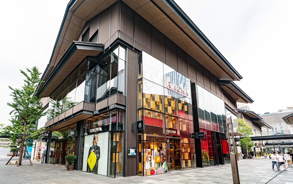 春熙路被评为高品位步行街,春熙路商圈从辉煌到衰败