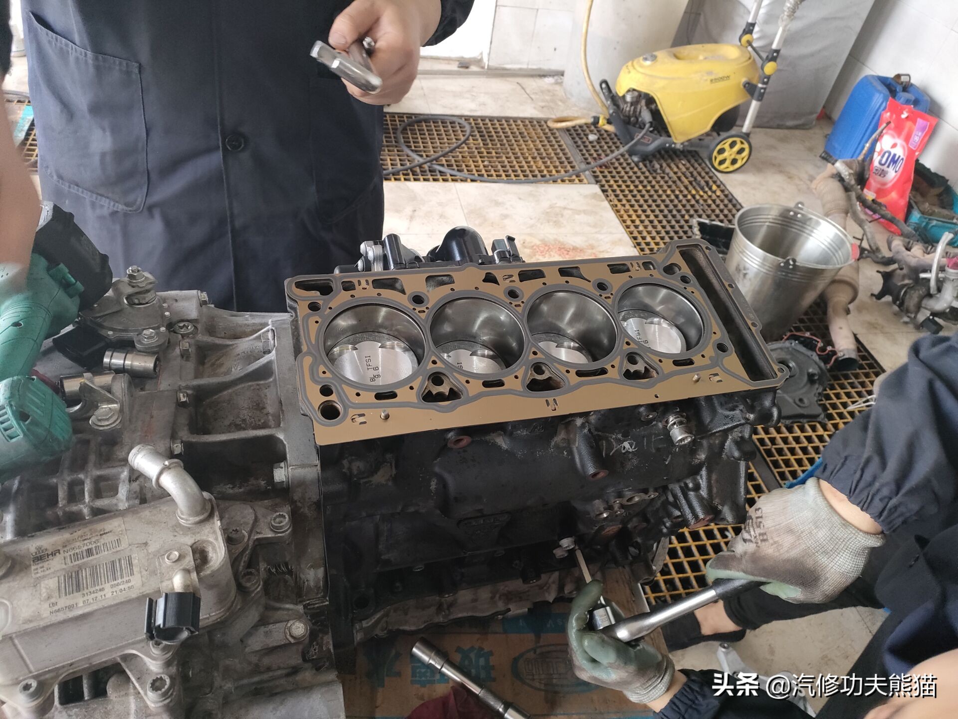 斯柯达昊锐烧机油维修视频,大众斯柯达昊锐1.8t烧机油