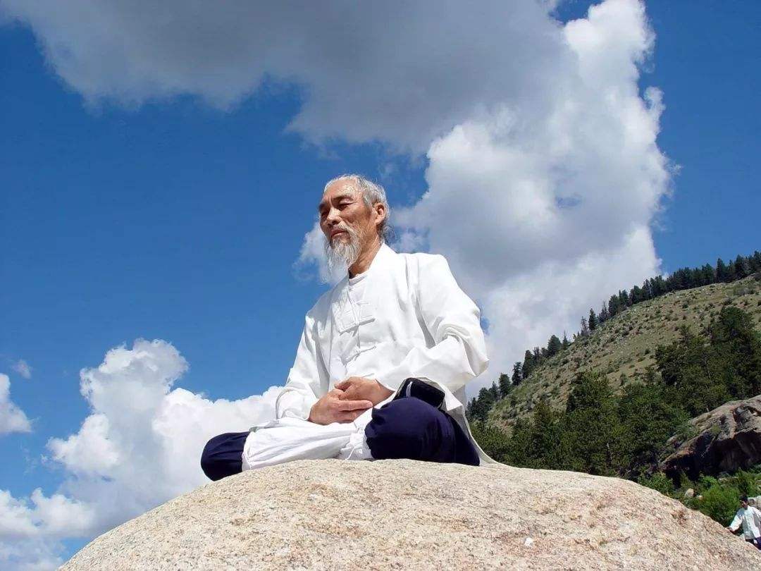 论语如何教我们面对困境,论语中遇到困难时正确的态度