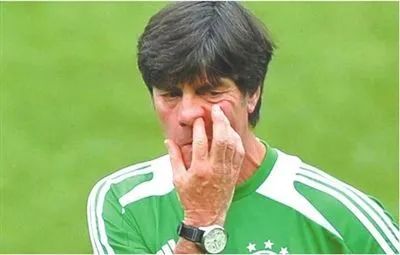 天气干燥怎么预防流鼻血,天气热流鼻血的正确治法