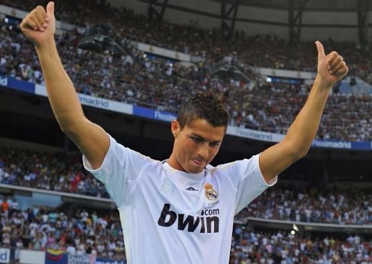 9400万欧元破世界纪录转会费,4.32亿欧元相当于多少钱