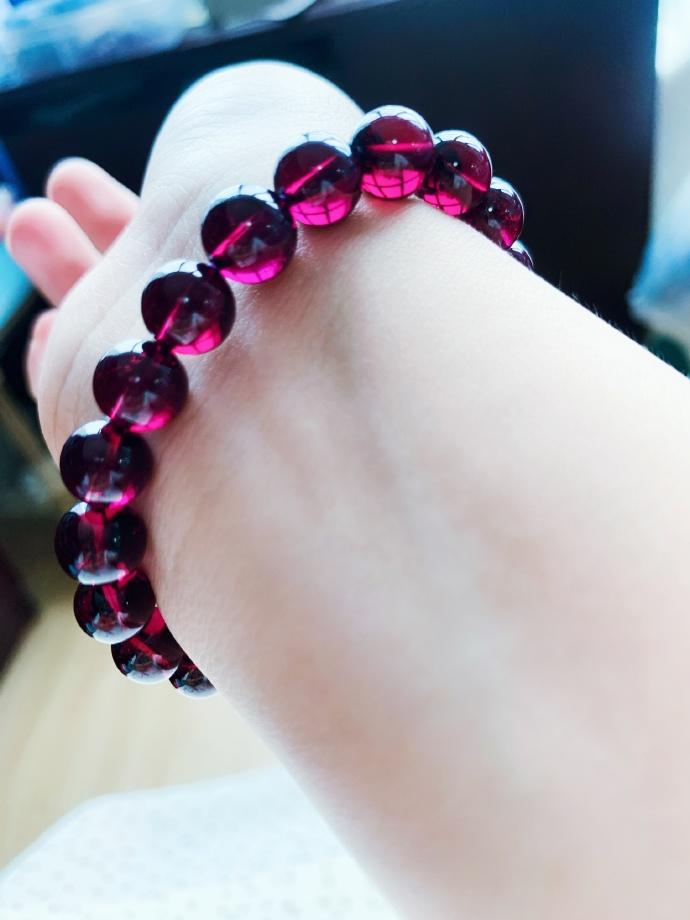 石榴石卖二十元一颗,石榴石便宜的是假的吗