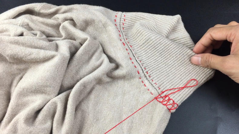 改领子变松妙招高领改低领,高领毛衣领口变松用熨斗有用吗