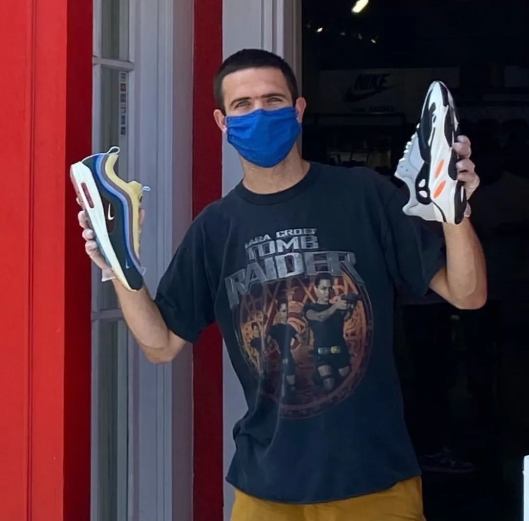 *砸抢打**是美区最新发售方式?黑人做代购真的狂