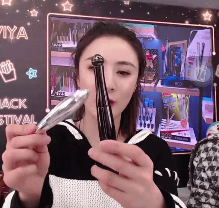 出门尽量化淡妆的方法,女人淡妆的正确化妆方法