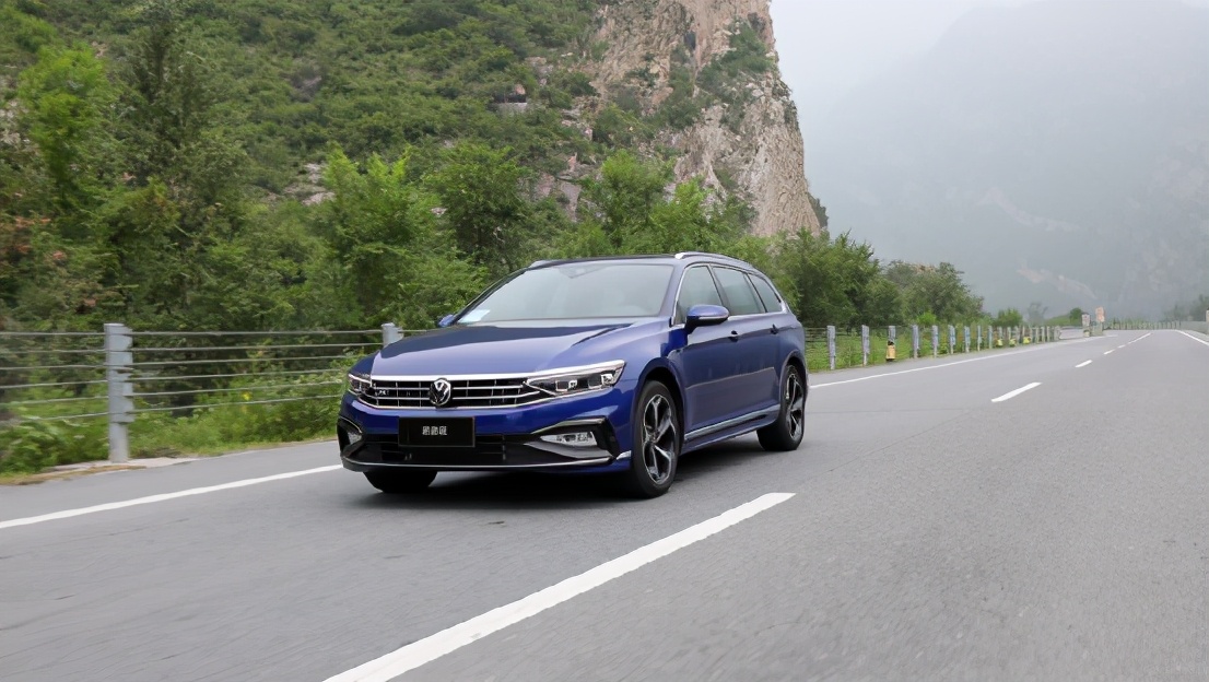 大众4驱蔚揽旅行车试驾,大众蔚揽旅行车试驾视频