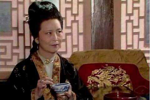 红楼梦大观园里起诗社,探春请大观园中的人起诗社