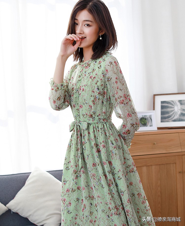 冬季新款碎花连衣裙中长款,连衣裙春装新款复古碎花裙子女