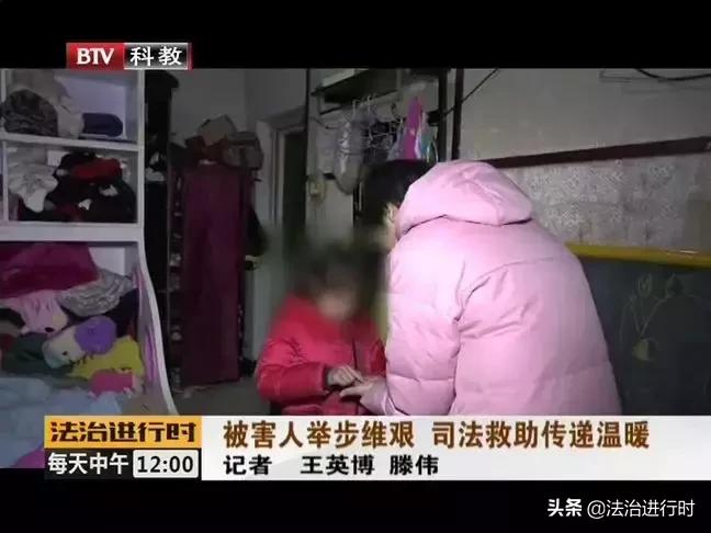 男子被斧子和刀砍成重伤,持刀砍人把人砍成重伤判多少年