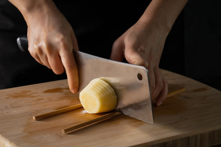 蒸烤箱一体机台式和嵌入式哪种好,微蒸烤一体机与烤箱哪个实用