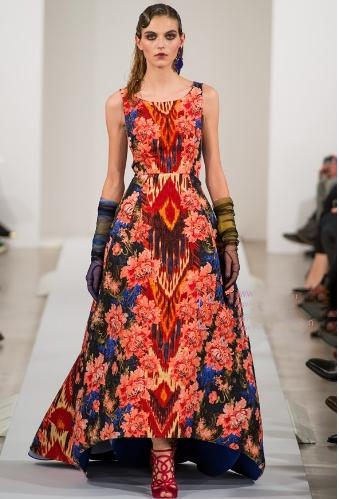 胸小的你没有错—平胸的美眉穿衣更有型、更有时尚感！