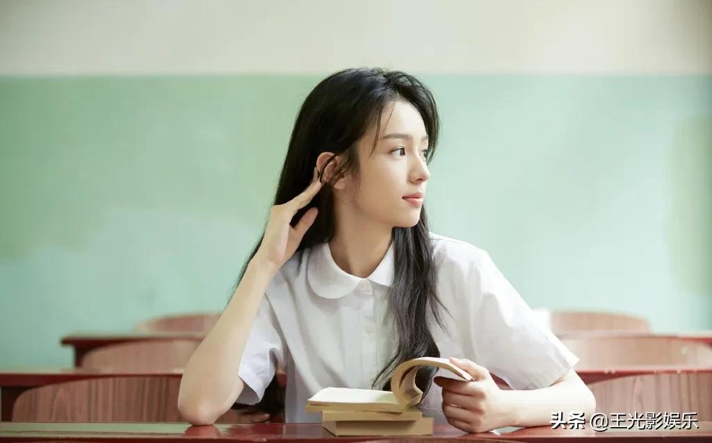 重庆十二位女明星名单,最火的12位重庆女明星