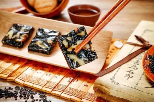 阿胶糕到底有没有用,阿胶糕到底有没有补气血的功效
