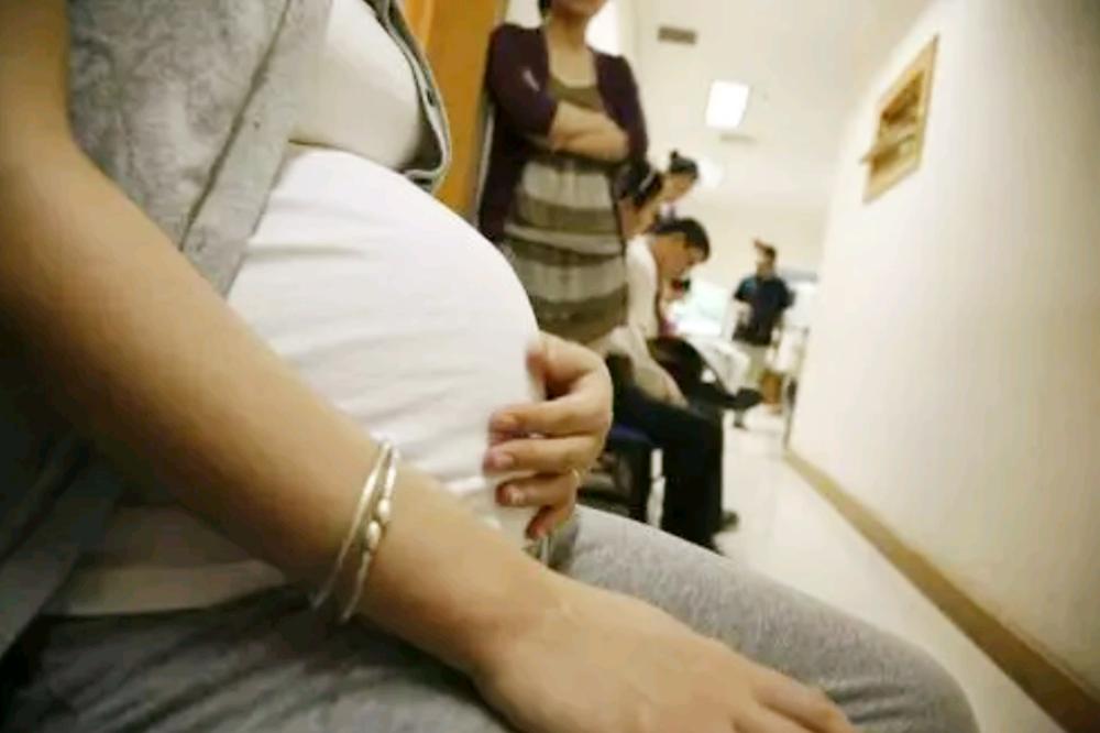 孕妈上怀和下怀产后哪个好恢复,孕妇怀孕初期上怀和下怀的区别