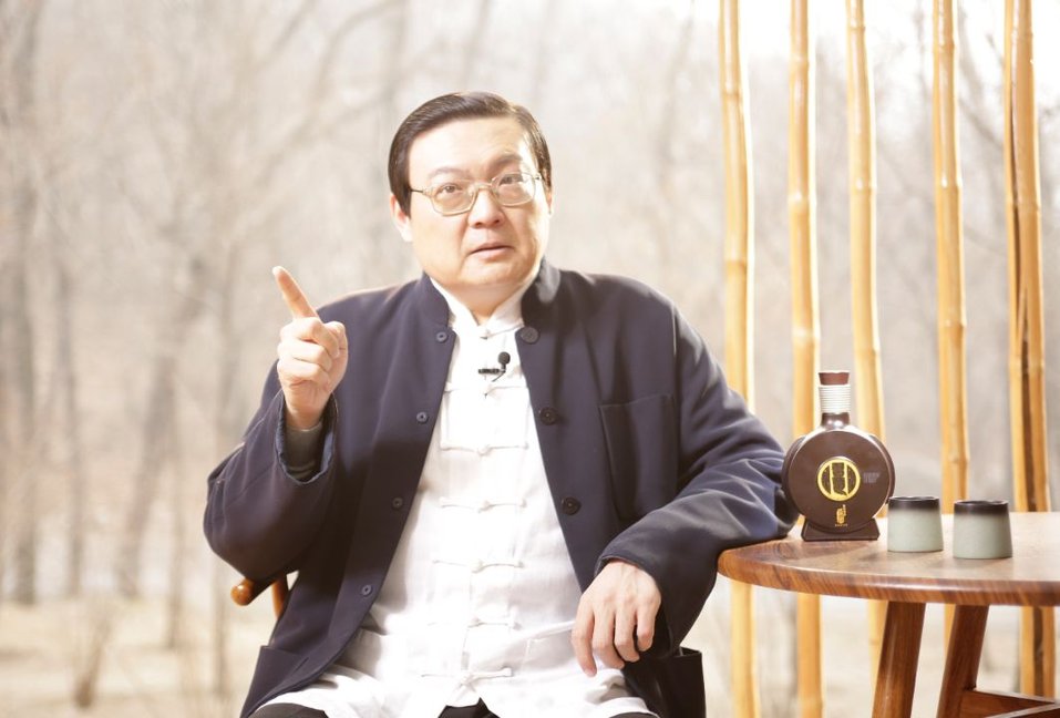 老梁说小沈阳不如沈腾,老梁评小沈阳和沈腾