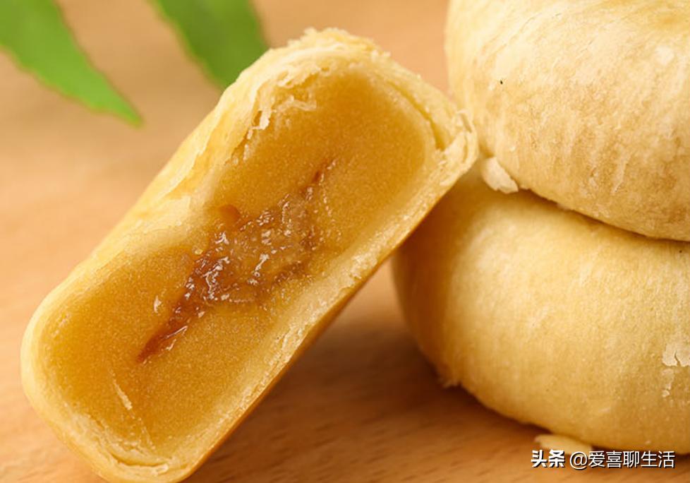 好吃的零食千千万，建议女生们尝尝这5种零食，低脂饱腹好吃不贵