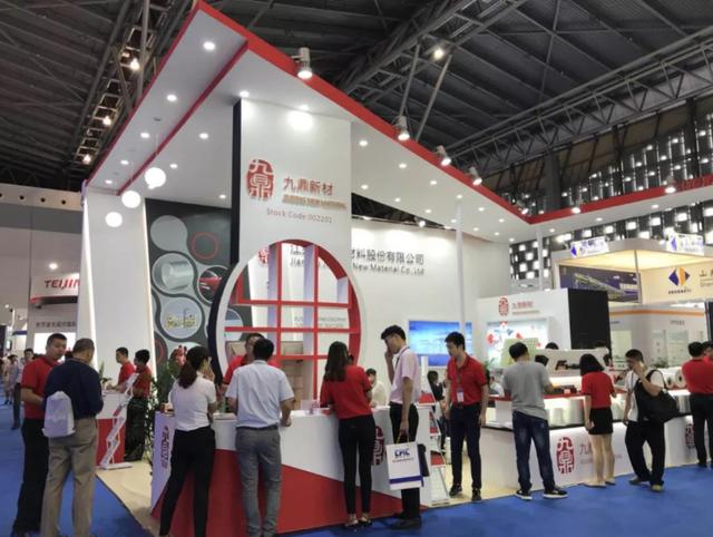 风电光伏新能源股十大龙头股,光伏板块业绩大增662%的股票