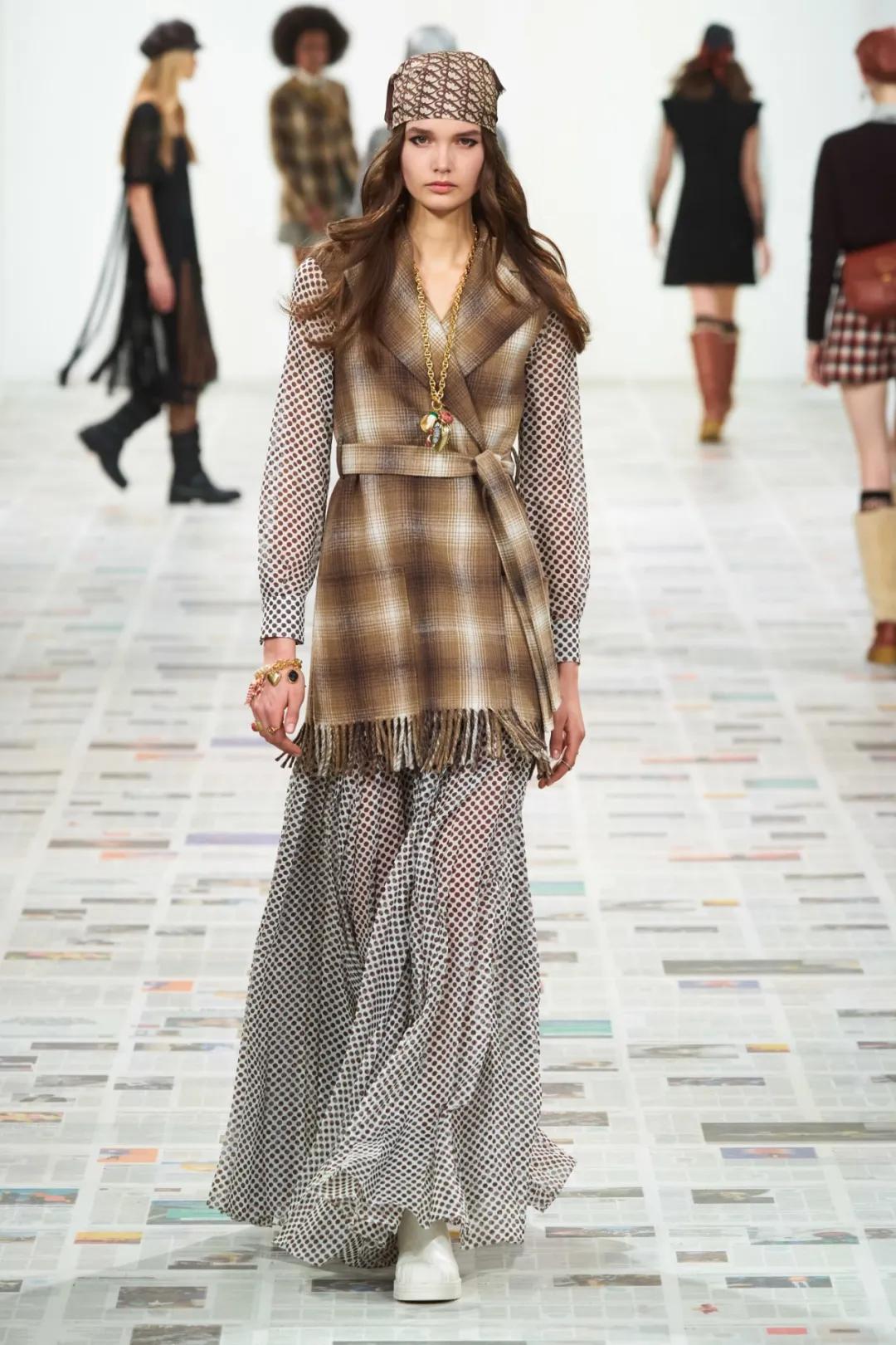 2022巴黎时装周秋冬大衣,2020秋冬巴黎时装周