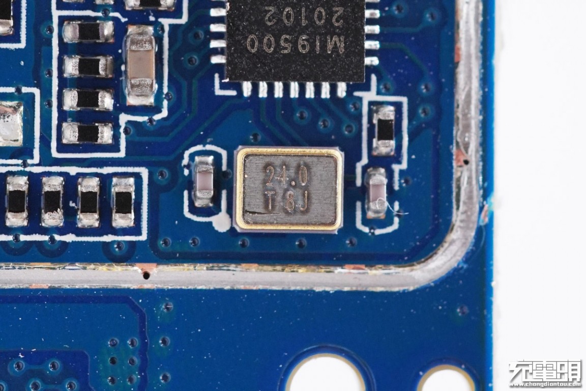 小米升降式无线充和80w无线充对比,小米20瓦无线充拆解