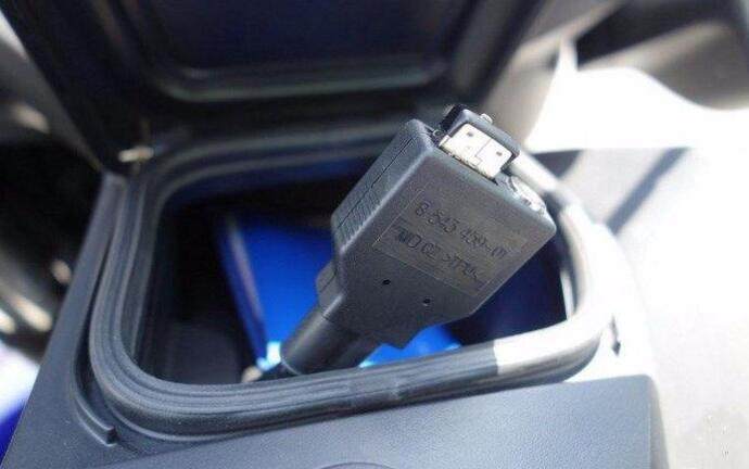 宝马蓝精灵,蓝精灵宝马