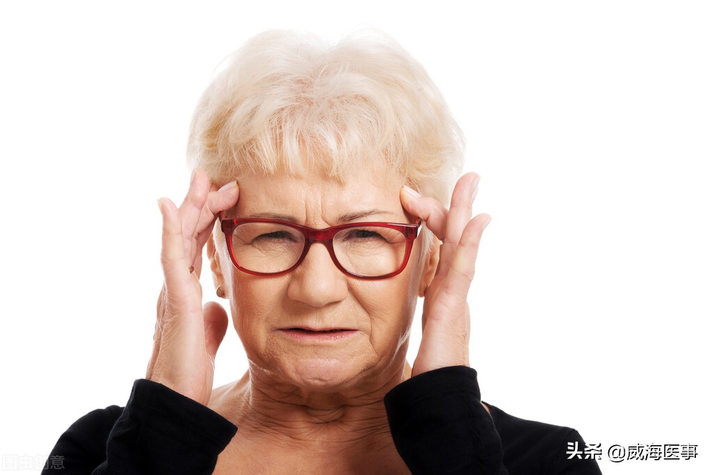 看灯有彩虹光晕一定是青光眼吗,眼睛看灯光有彩虹光圈就是青光眼