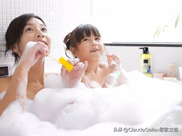 杨颖黄晓明发型,杨颖的头发换过几次