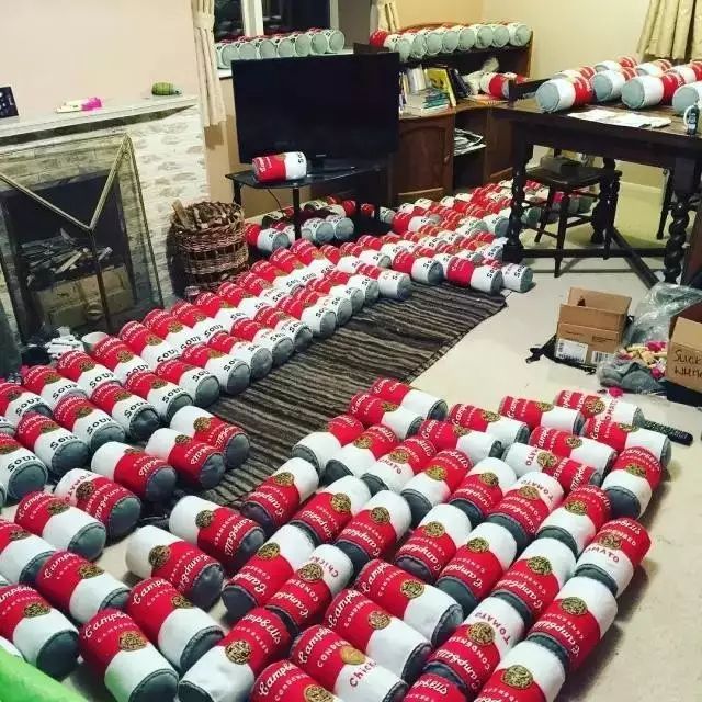 一个95后美女开了一家超市,85后美女开了一家超市