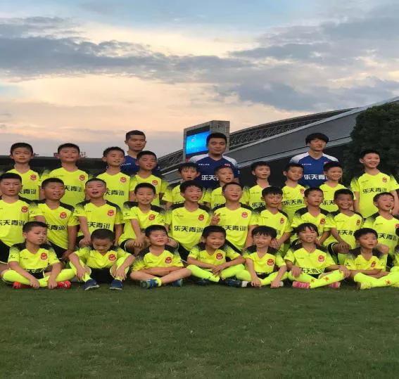 金华足球培训,金华体育馆足球培训