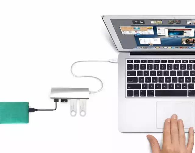 路由器后面的usb接口,路由器背面的usb接口作用真强大