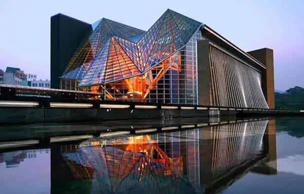 娣卞湷鍗佸ぇ椤剁骇閰掑簵鍥剧墖,娣卞湷鍗佸ぇ璞崕閰掑簵