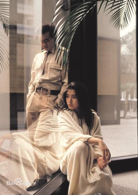 风姿惊艳的王祖贤,曾经的一代女神王祖贤也初现老态