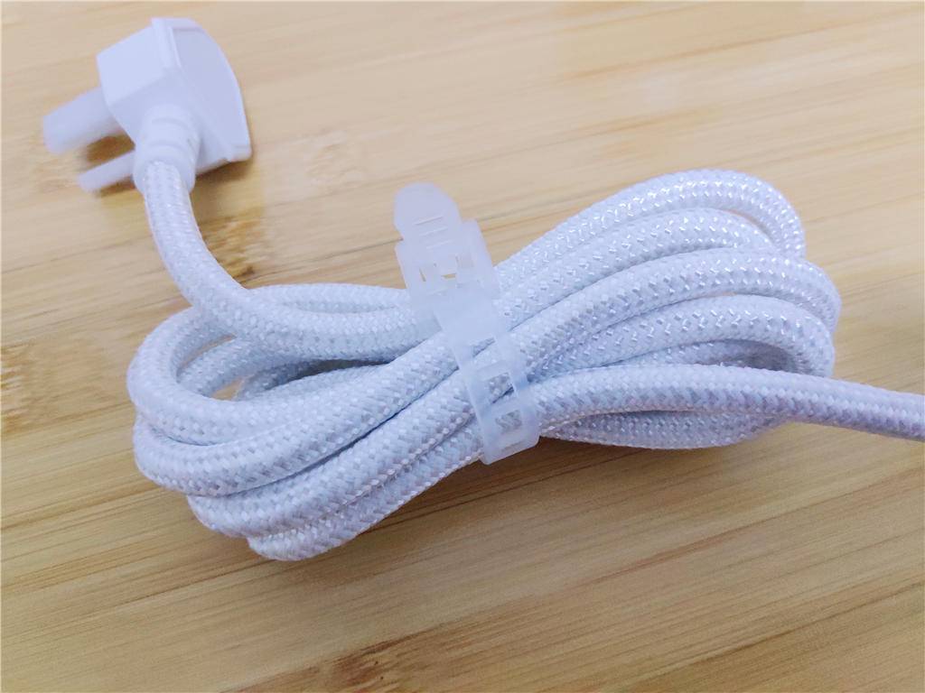 飞乐思纳米蒸汽小熨斗体验视频,纳米蒸汽小熨斗测评