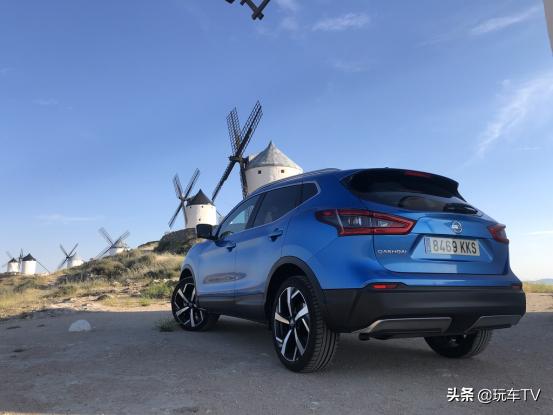 开手波等30个红灯，飞十几小时到万达看场欧冠，哪样更酸爽？