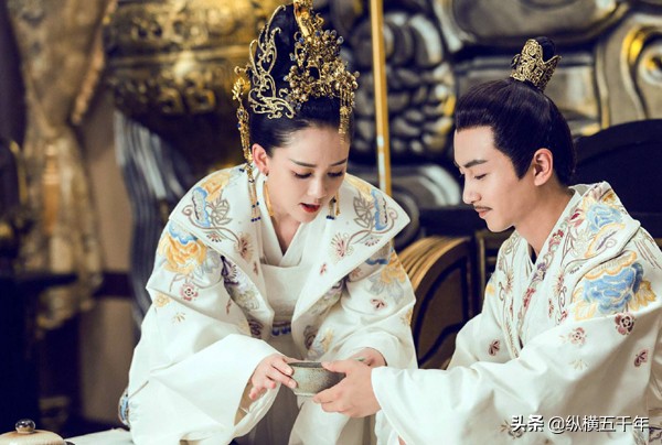 史上最幸运的开国皇帝,历史上最轻松幸运的开国皇帝