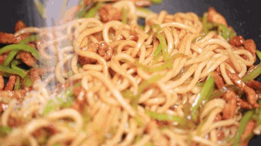饭店炒面的家常做法视频,饭店炒面的正确做法