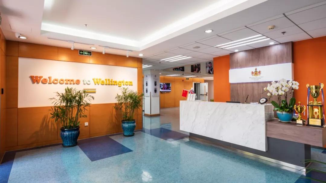 天津这所学校火了!高尔夫、足球、科学实验...孩子吵着都要来