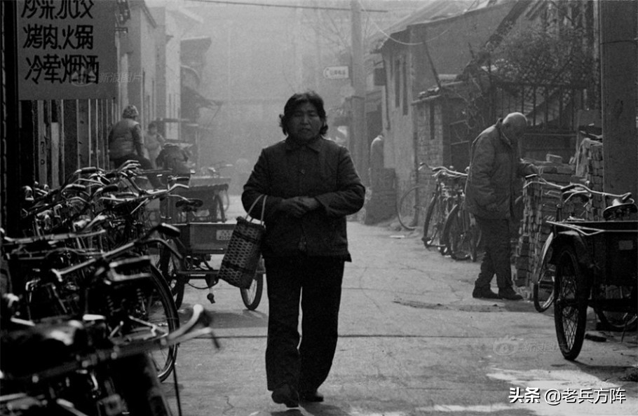 80年代人民穿健美裤图片,80年代北京街头服饰