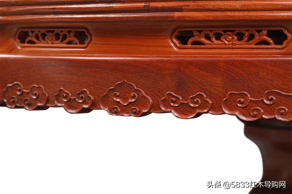 红木餐桌与现代简约风格的搭配图,轻奢新中式红木餐桌最新款式