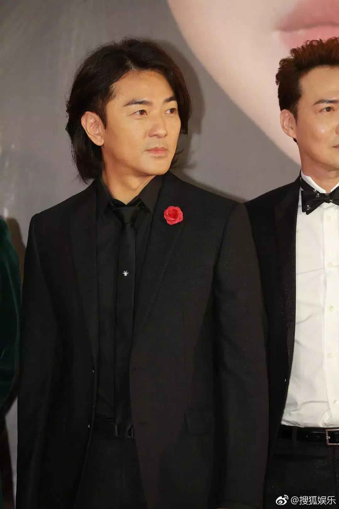 谢霆锋年轻时的颜值pk吴彦祖,谢霆锋年轻时的颜值和谢贤的照片