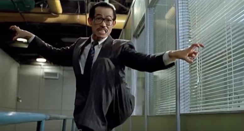 元彪洪金宝铁三角电影,成龙元彪洪金宝铁三角唱歌